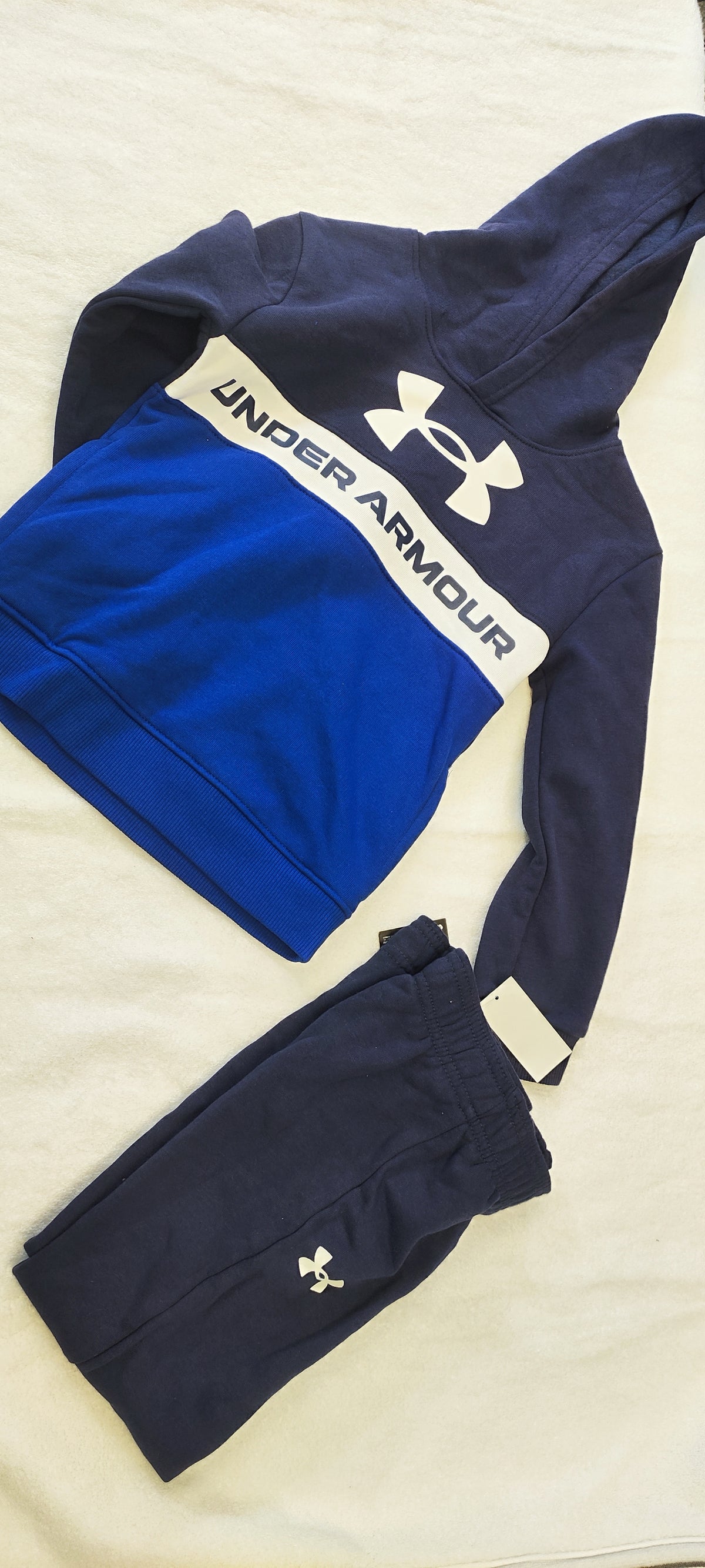 Under Armour Boys Hoddie with pants