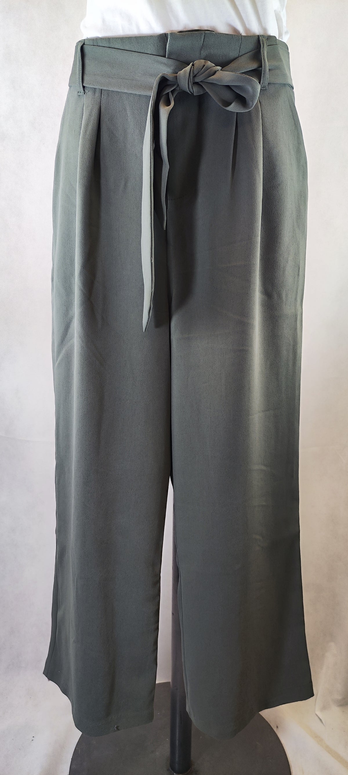 BB Dakota Women's Grey Pants