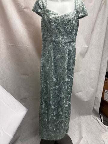 Adrianna Papell Women's Silver Gown